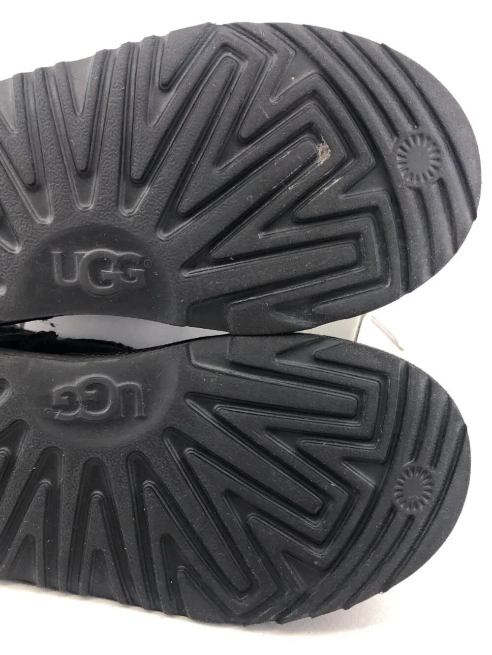 UGG Bailey Bow II Sheepskin Winter Boots Kids 3
